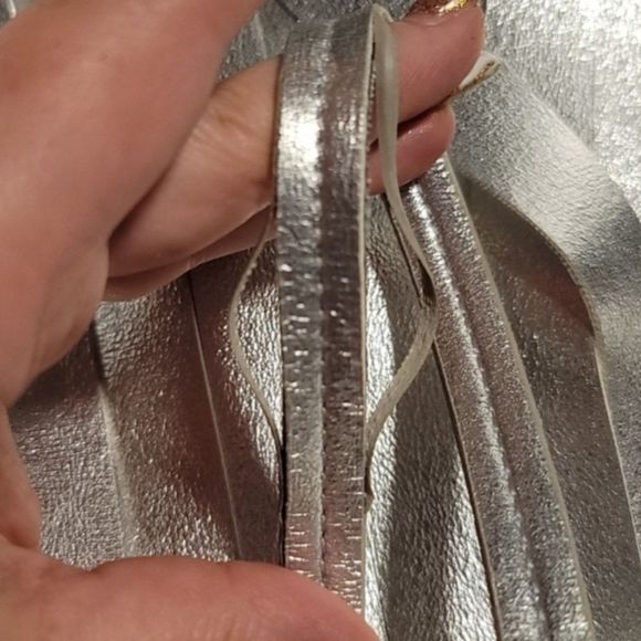 Steve Madden B Corrie Silver Fringe Tote Bag NWT - Picture 9 of 9